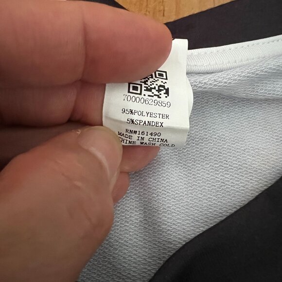 Boutique Pixie Lady Womens Plus Size 3X Sweatshirt Red Dragon Print Black - Picture 7 of 9